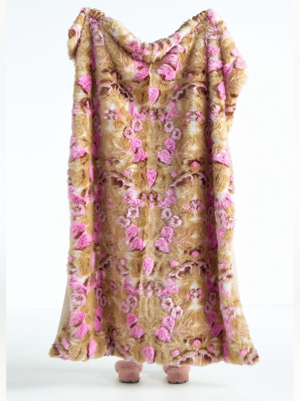 Anthropologie Cordelia Plush Faux Fur Throw Blanket in Tan and Pink - Picture 1 of 4